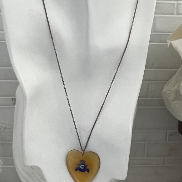 Vintage WWII Royal Canadian Air Force Pilot Lucite Sweetheart Heart Pendant 40's - Picture 6 of 9